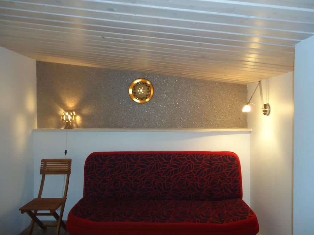 Homestay Roja Vilnius Exteriör bild