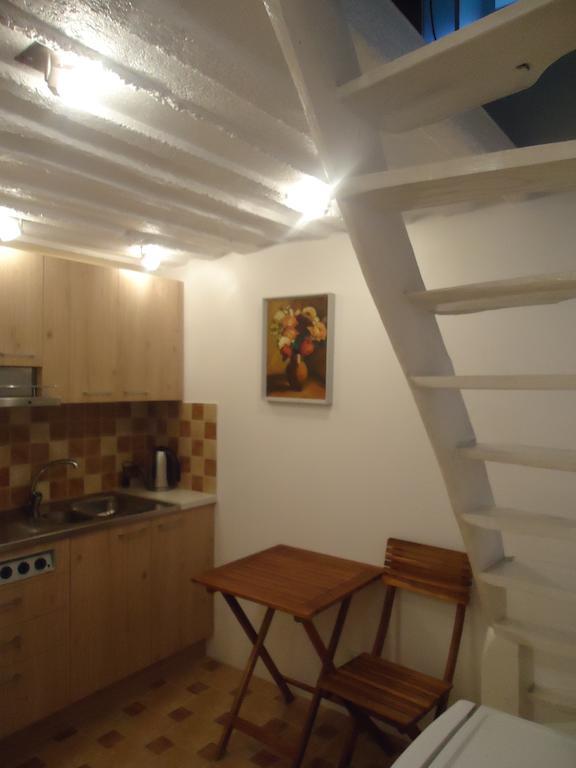 Homestay Roja Vilnius Exteriör bild